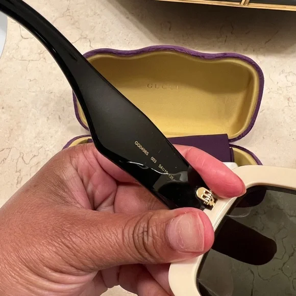 GUCCI 🕶️ - Picture 4 of 7